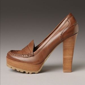 MIA platform loafer size 7